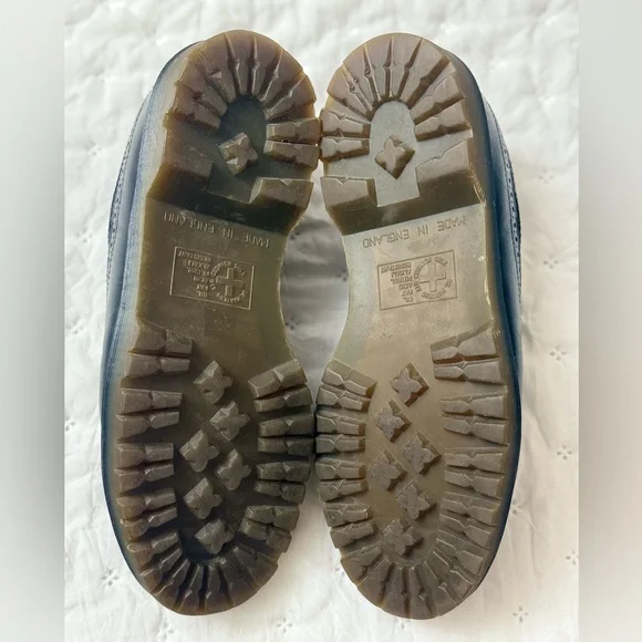 Vintage Dr.Martens Wingtip Black Men's UK 9 US 10 3989 Brogue Made In England - Picture 15 of 16